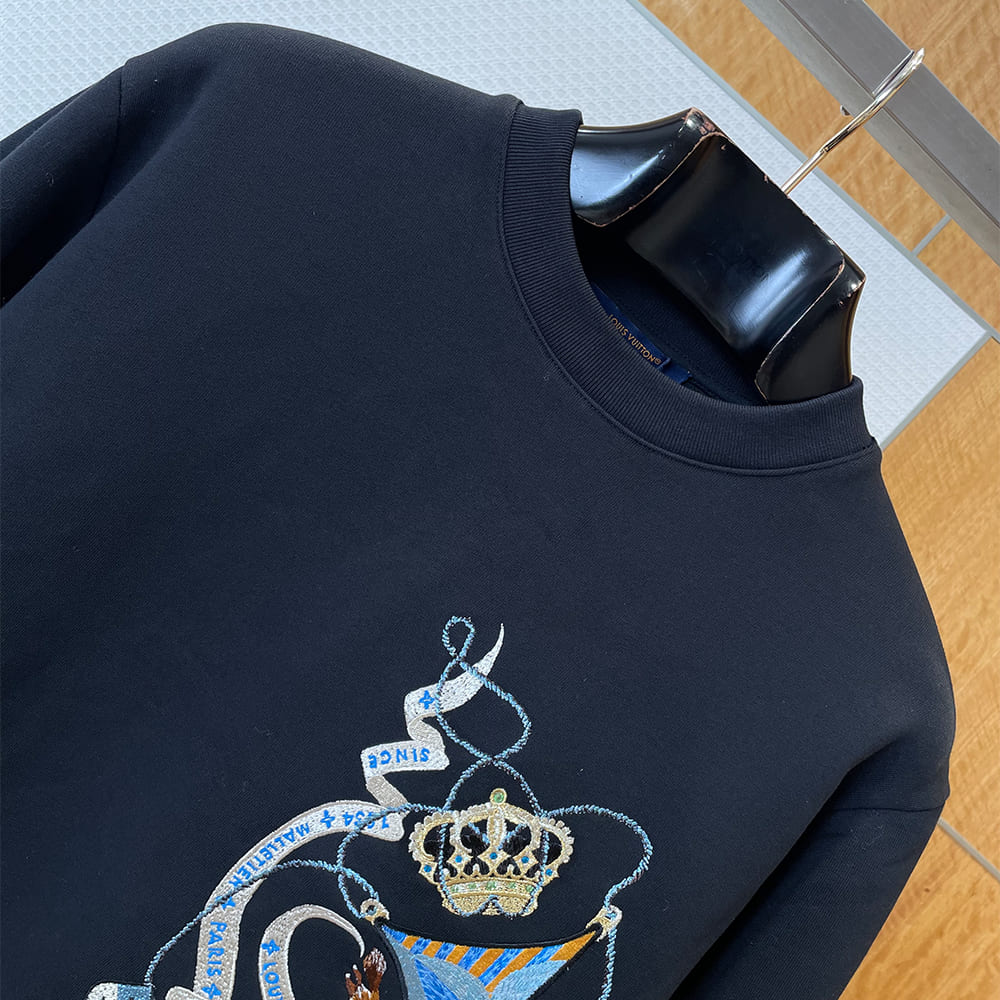 LV UNISEX SHIRT(size:XS|S|M|L)