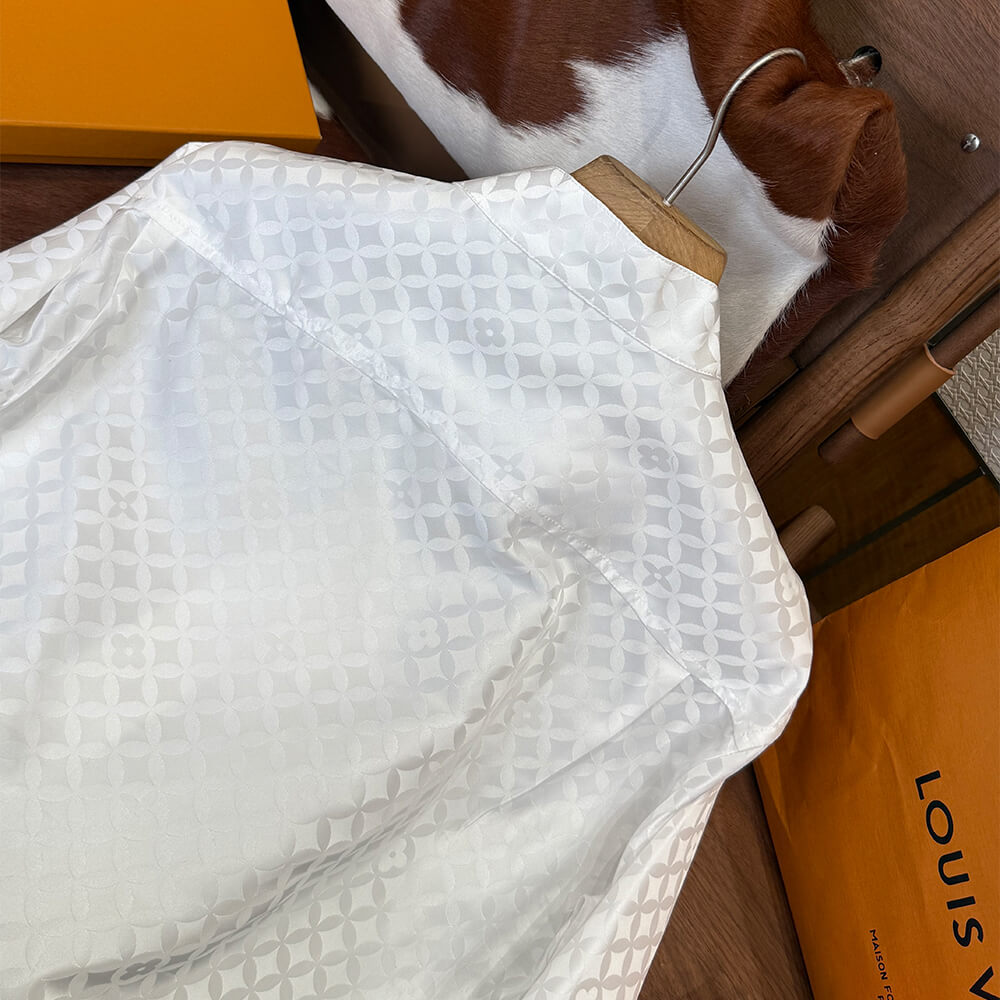 LV UNISEX SHIRT(size:S|M|L|XL)
