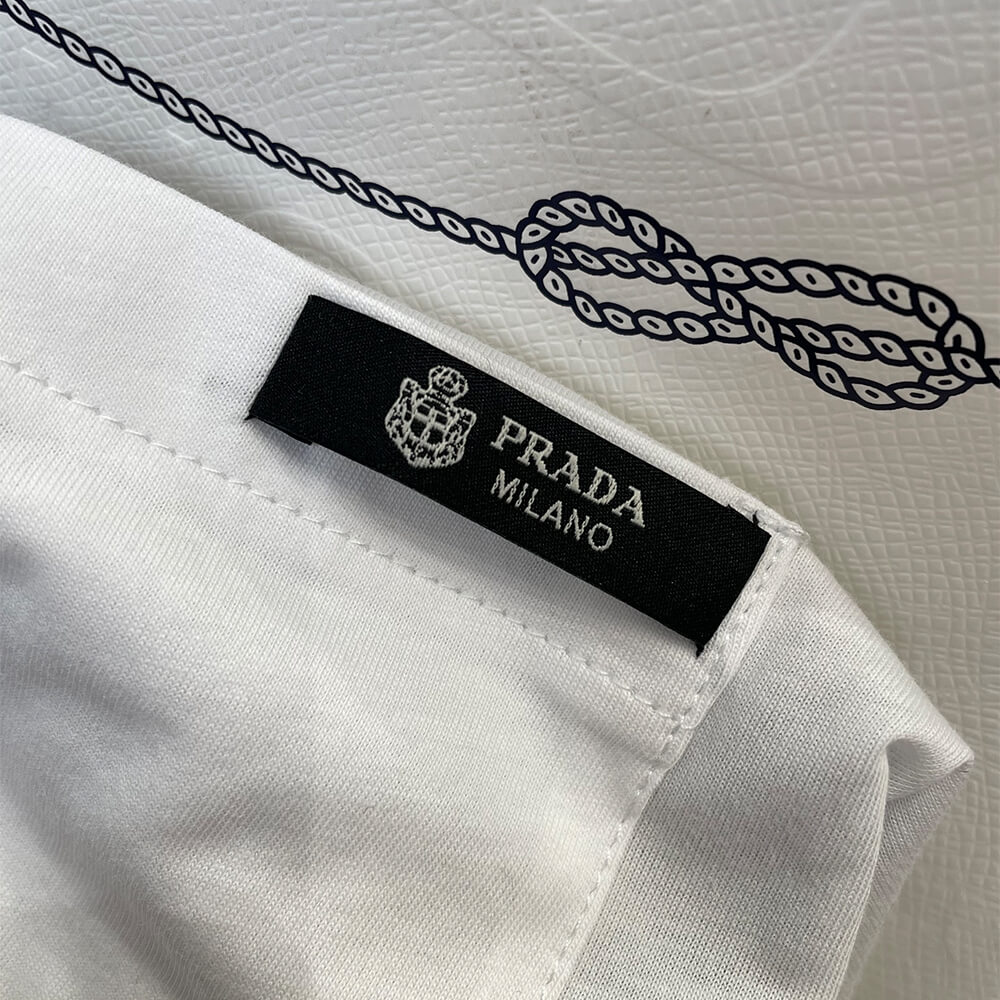 Pra*a UNISEX SHIRT(size:S|M|L|XL)