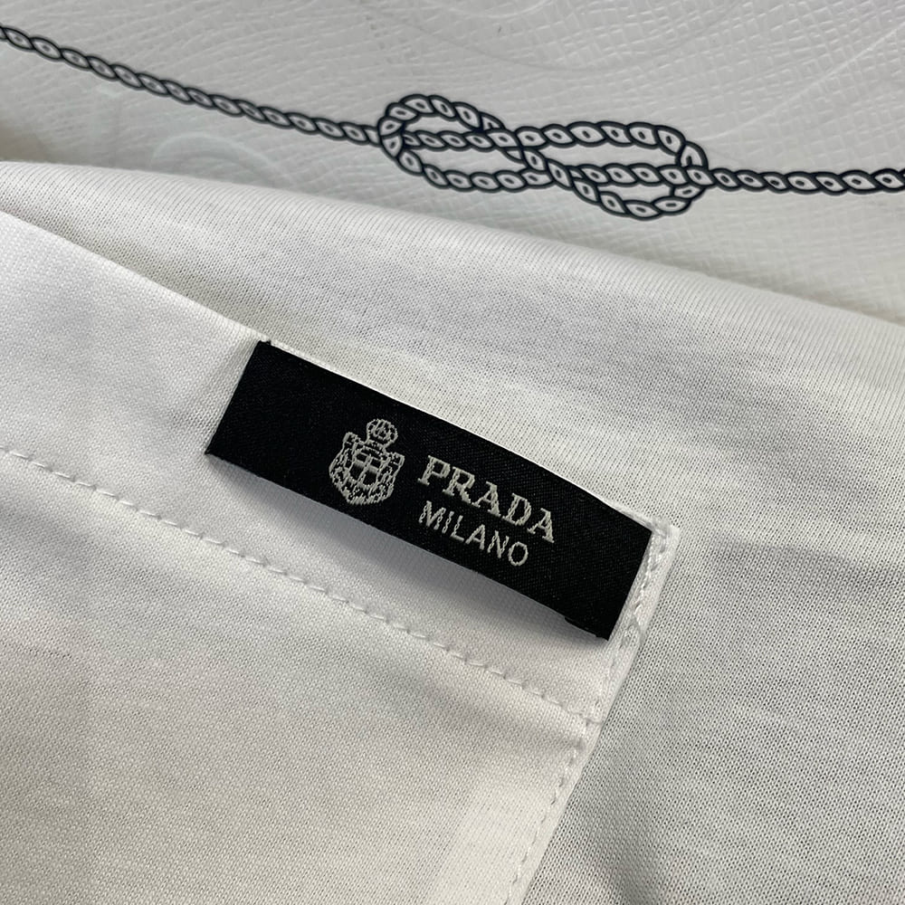 Pra*a UNISEX SHIRT(size:S|M|L|XL)
