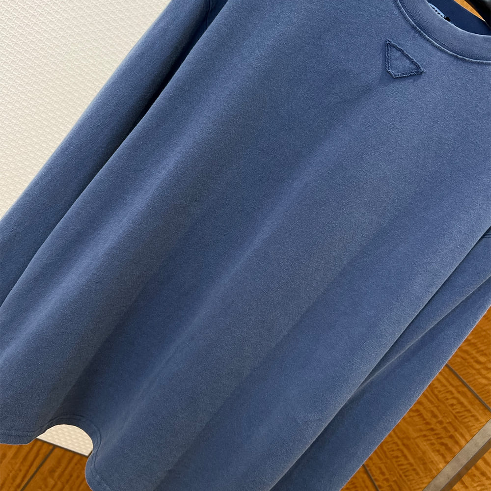 Pra*a UNISEX SHIRT(size:S|M|L)