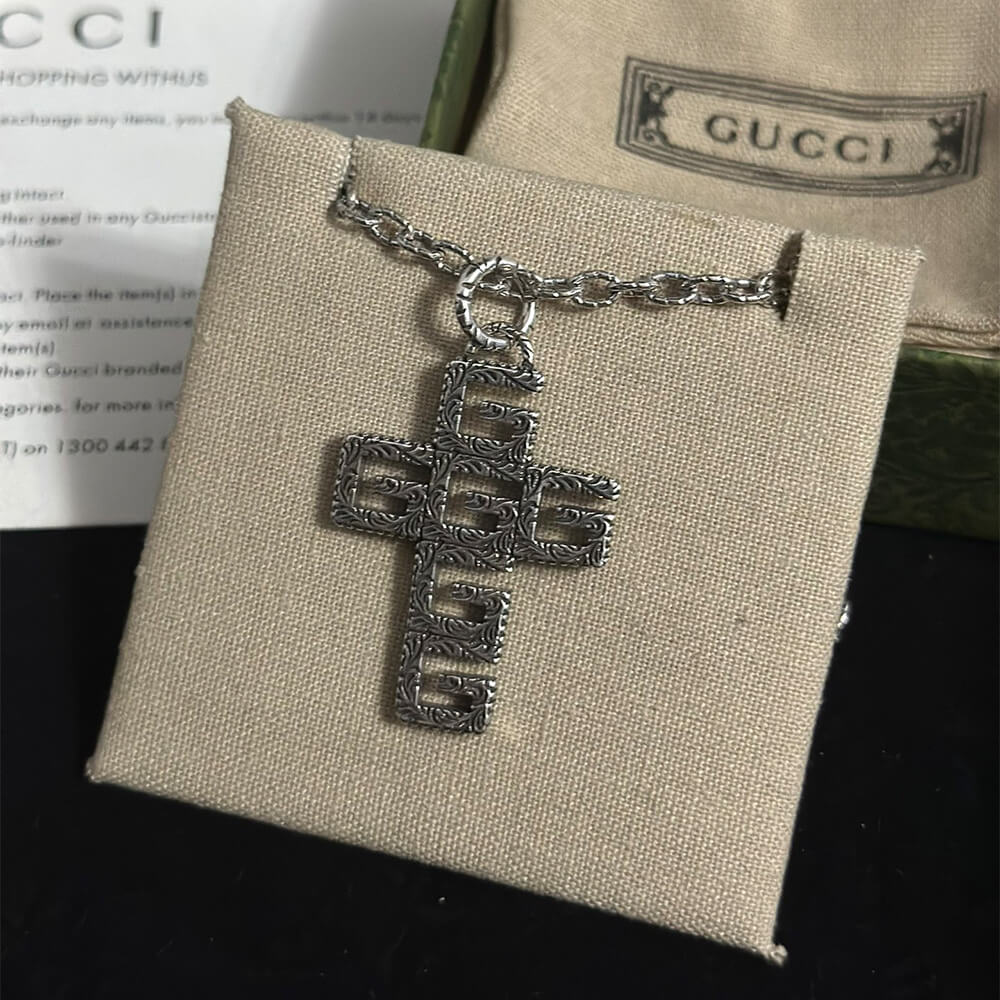 Gvc*1 NECKLACE