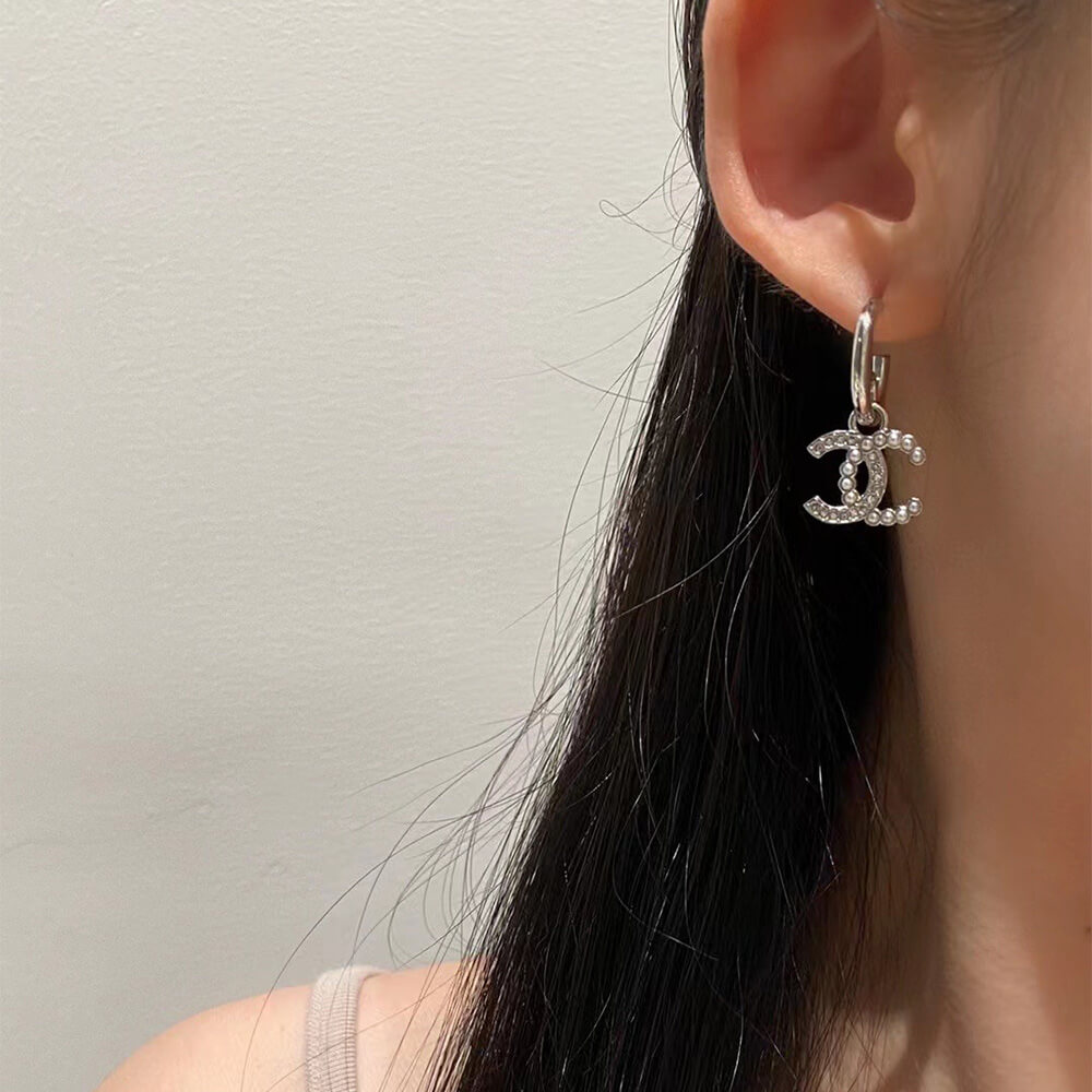 Ch**el D1am0nd EARRINGS
