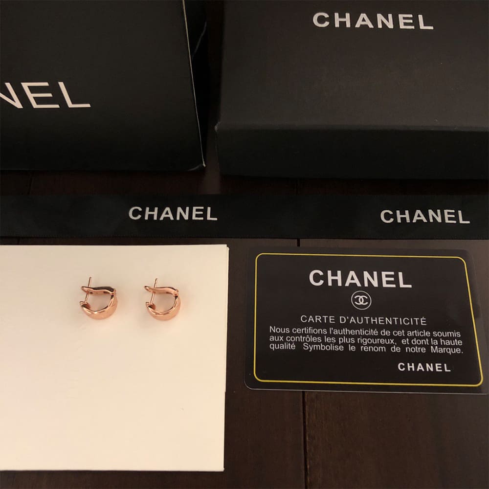 Ch**el COCO CRUSH EARRINGS