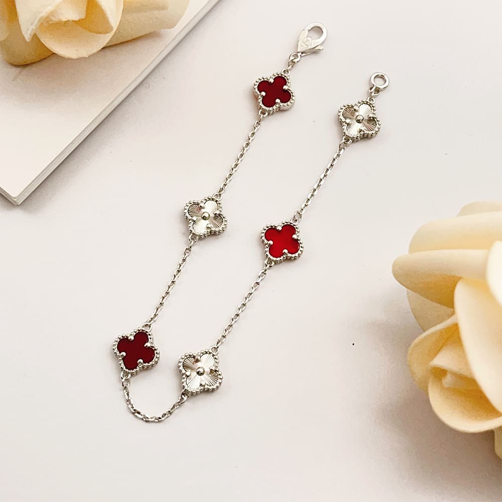 VCA Vintage Alhambra bracelet, 6 motifs