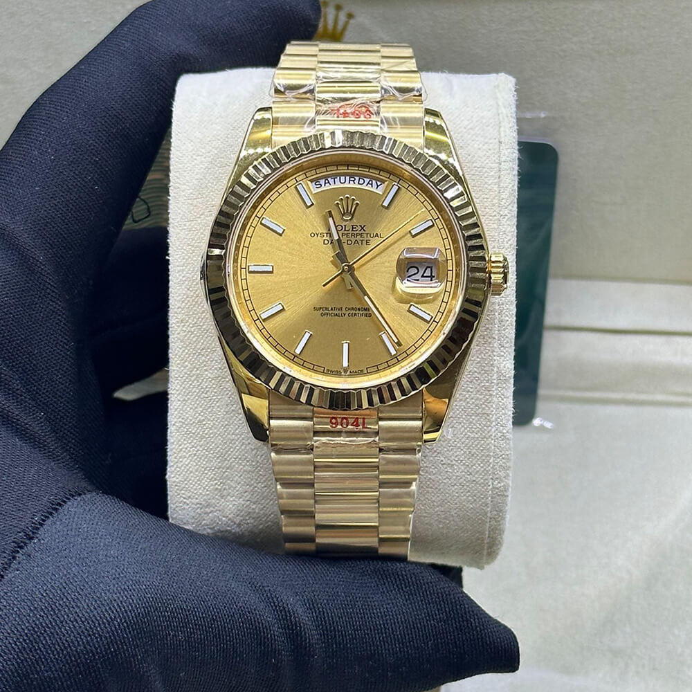 R01ex Day-Date 40