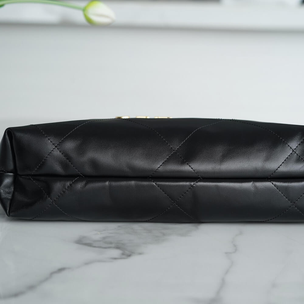 Ch**el 22 HANDBAG