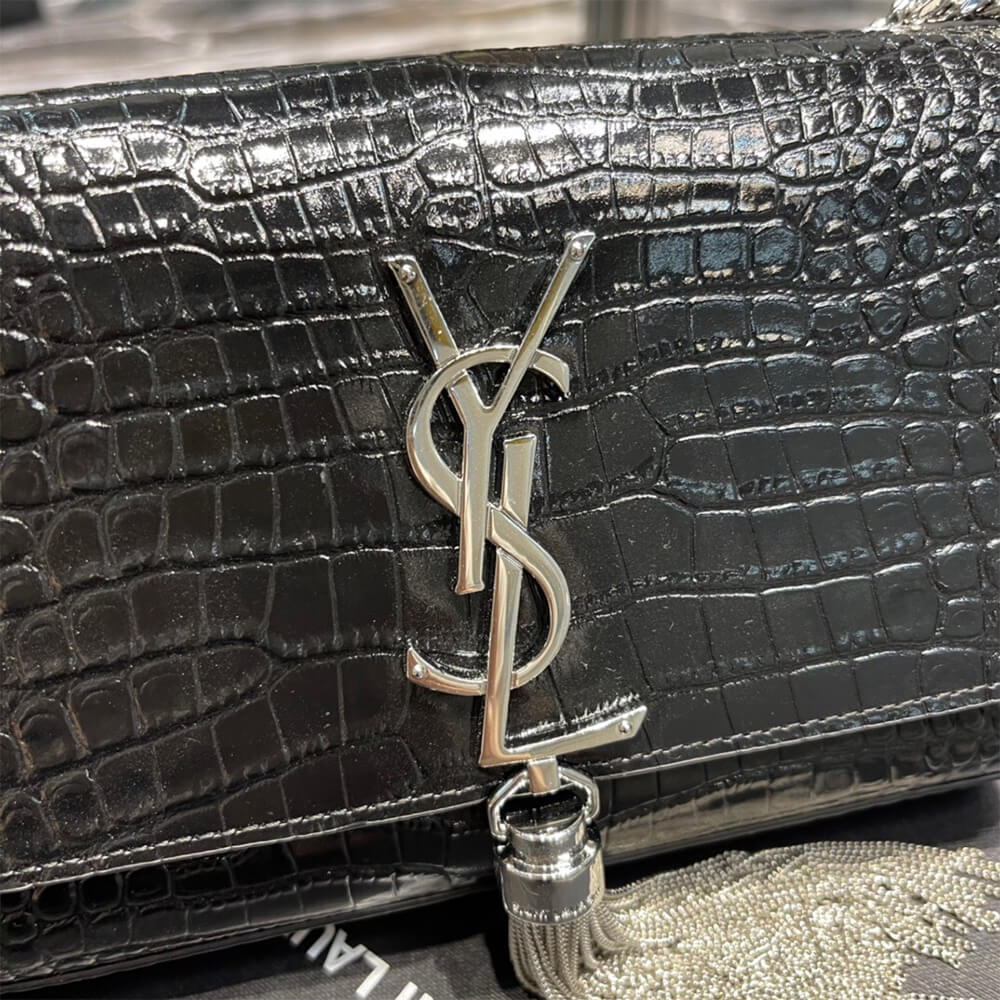 Y51 KATE EMBOSSED SHOULDER BAG