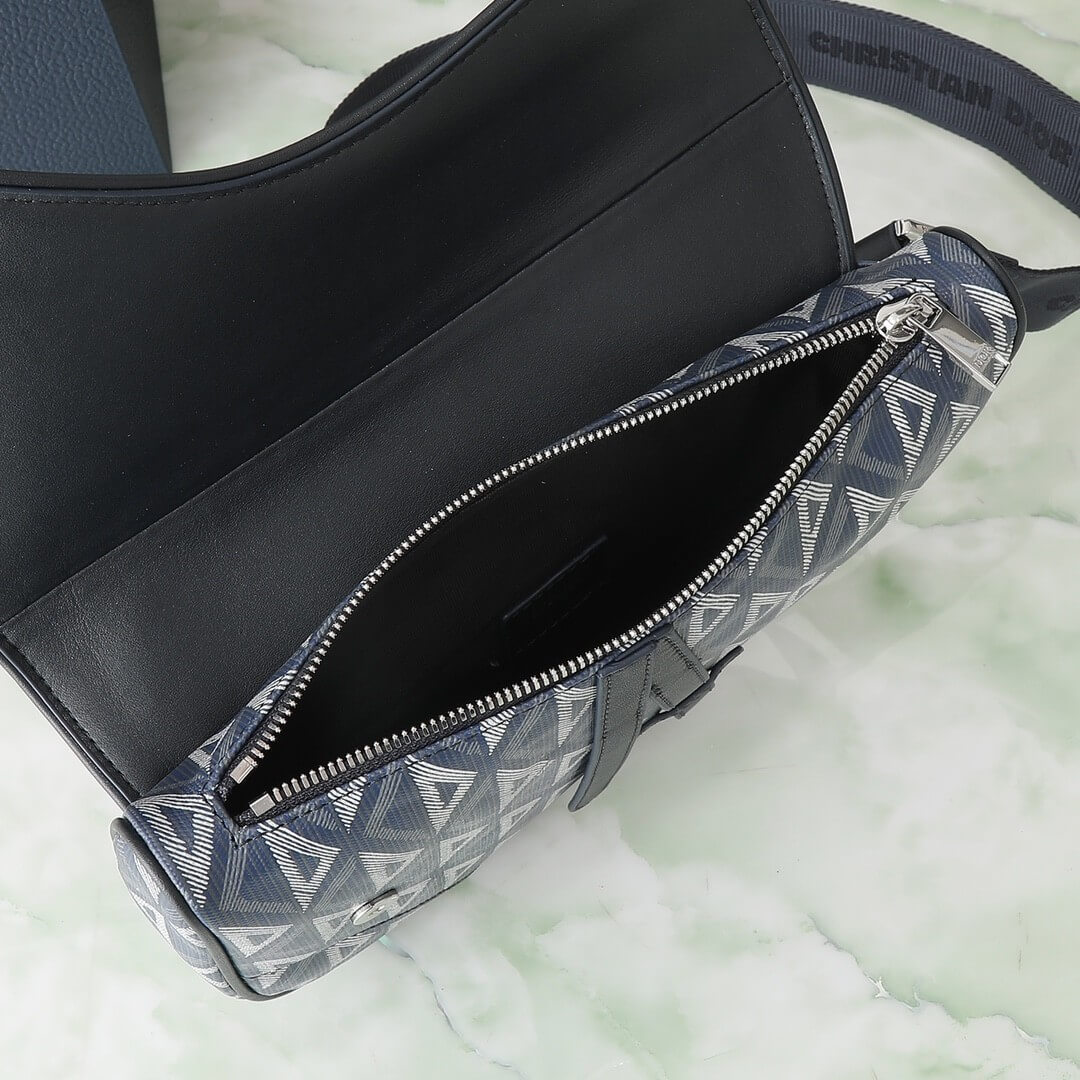 D10r Saddle Bag with Strap