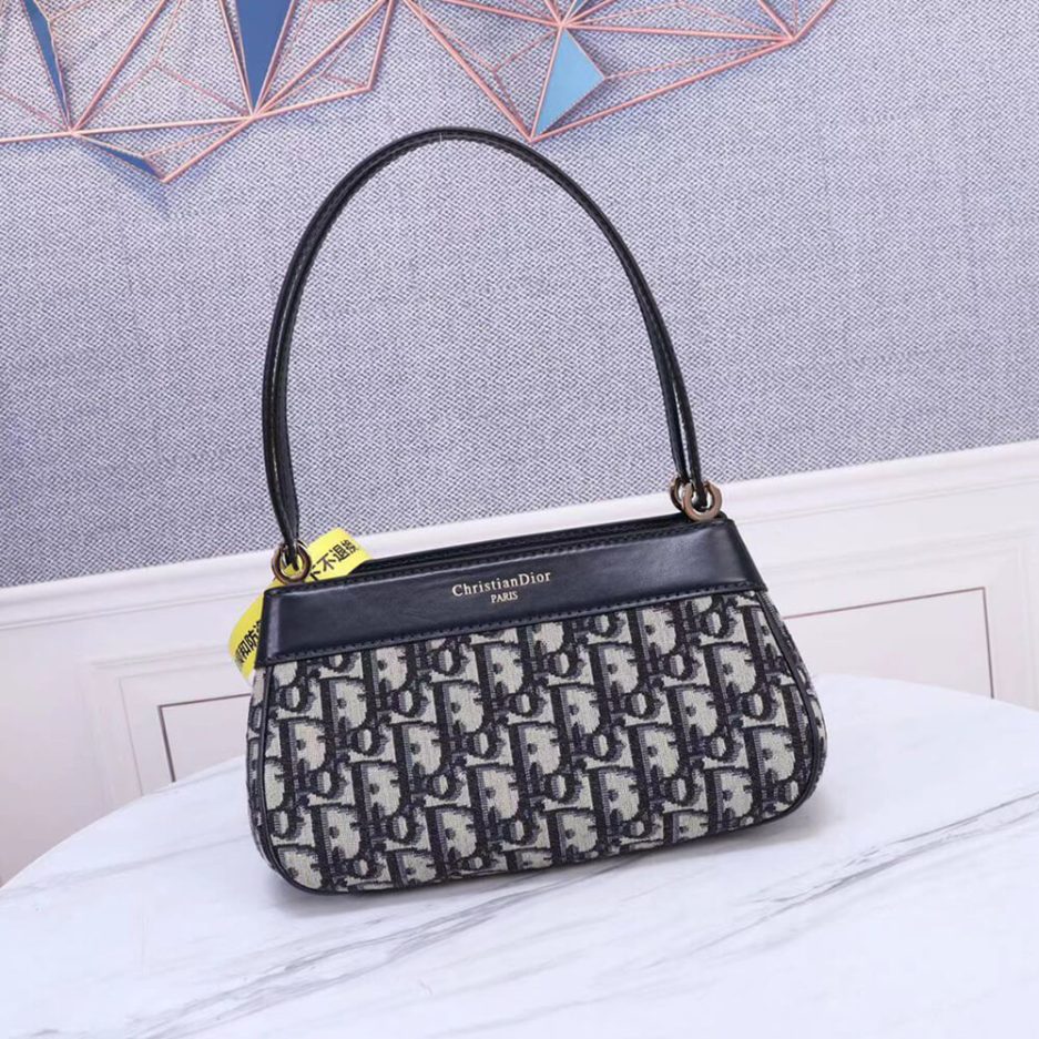 SMALL D10r KEY BAG