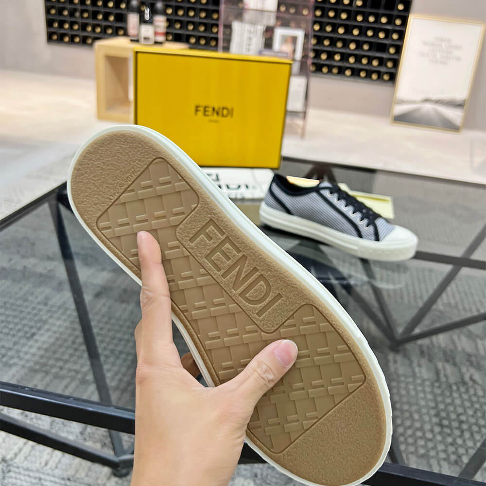 F**di Domino