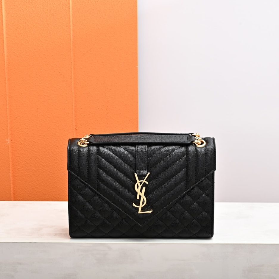 Y51 ENVELOPE MEDIUM IN QUILTED GRAIN DE POUDRE EMBOSSED LEATHER