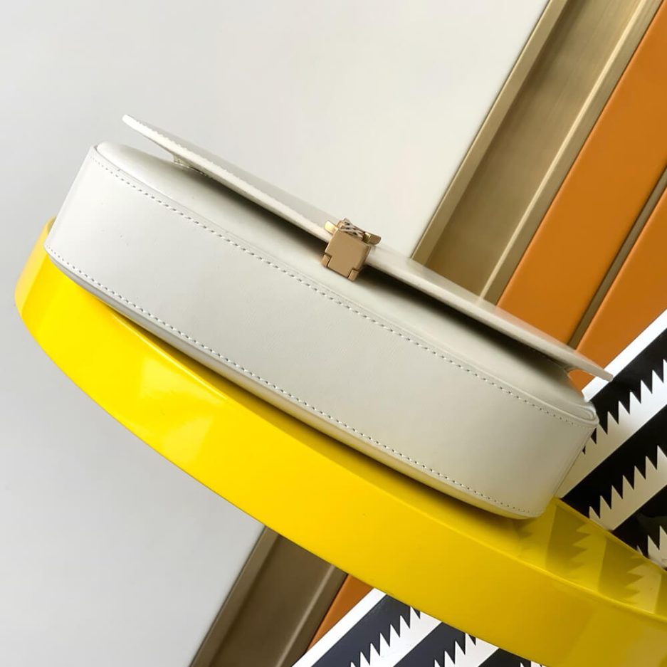 Y51 MINI VOLTAIRE IN BOX Sa1nt Lau*nt