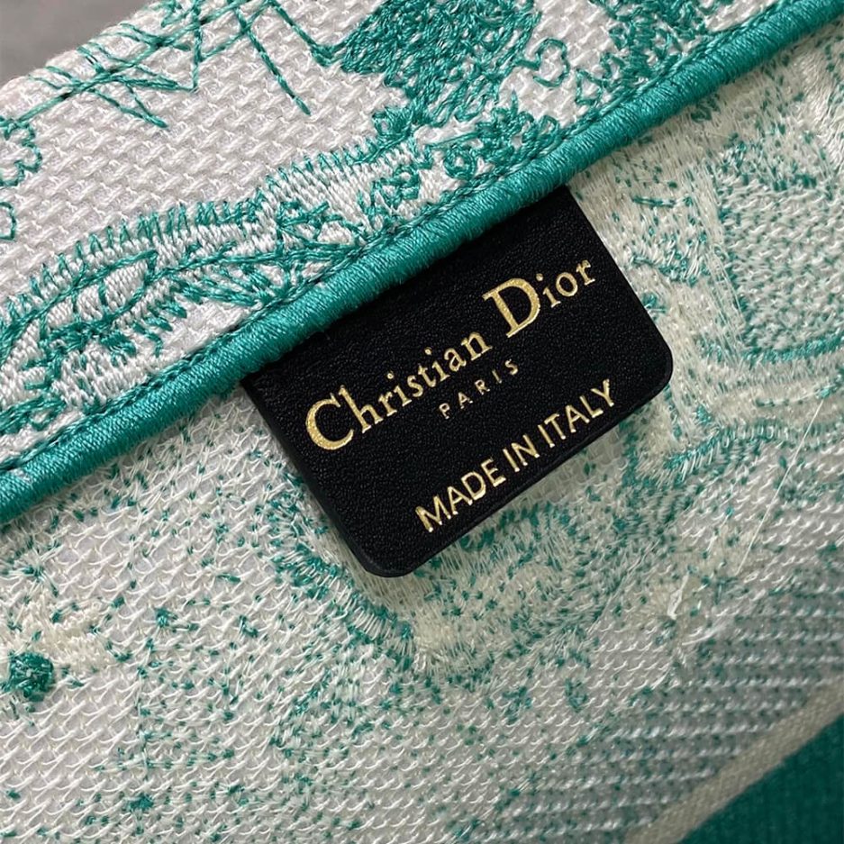 Medium D10r Book Tote