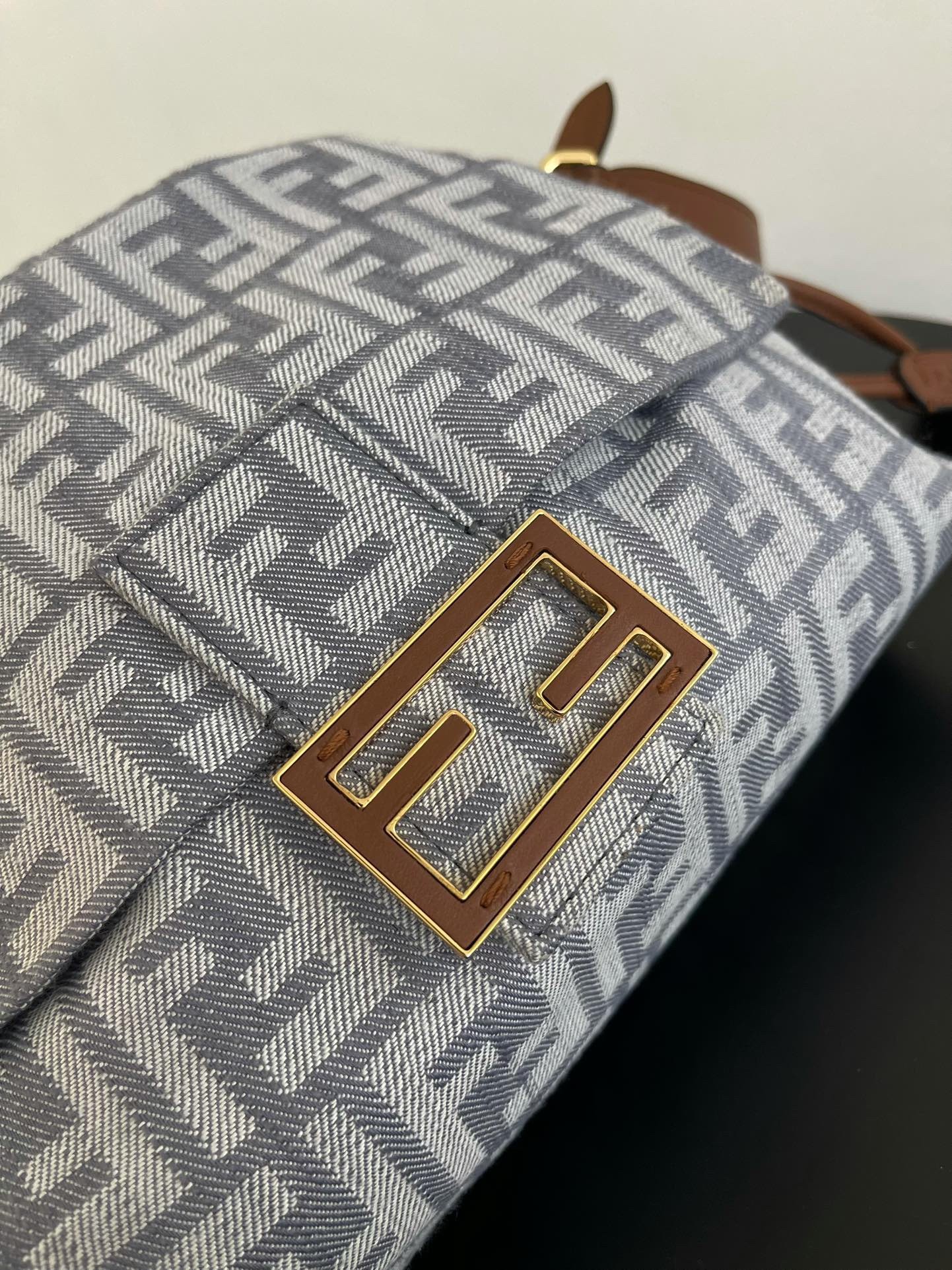 F**di Baguette Bag(HIGH-END GRADE)